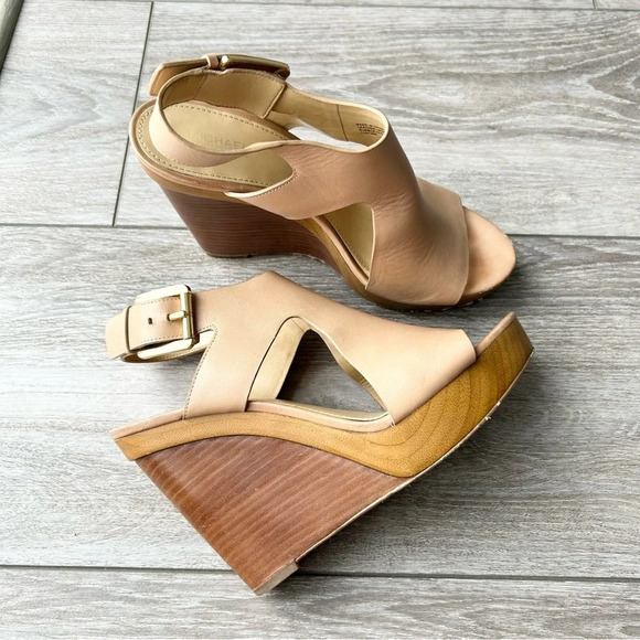 Michael Kors  Beige Leather Wedge Sandals - Picture 3 of 15